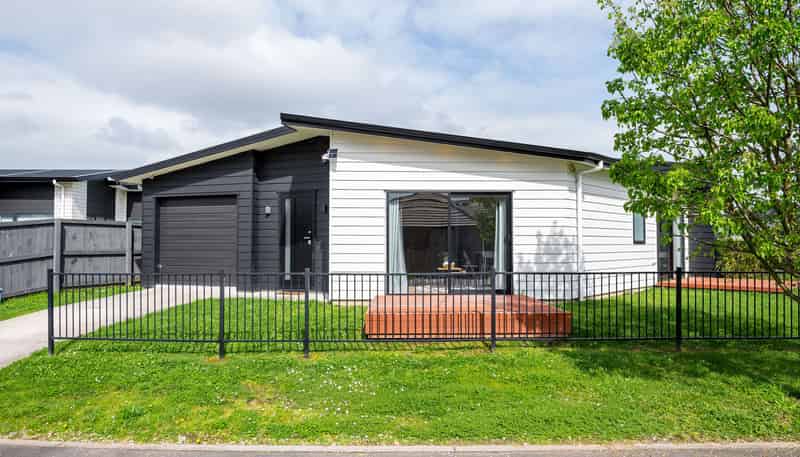 2/31 Maggie Place, Chartwell