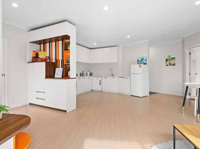 2/31 Maggie Place, Chartwell