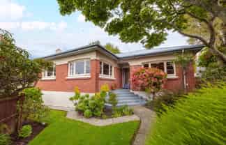 2A Bruce Street, Roslyn