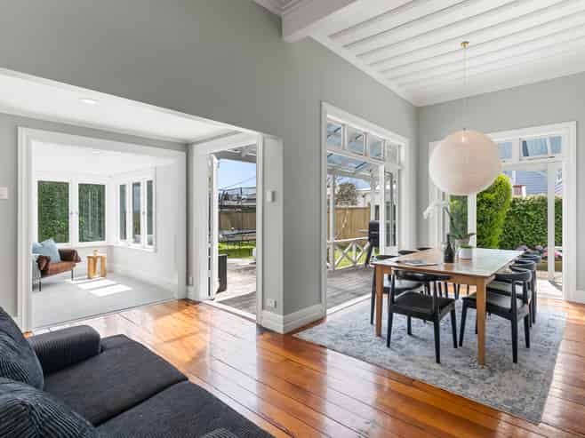 7 Colonial Road, Chatswood
