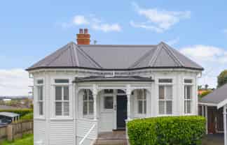 7 Colonial Road, Chatswood