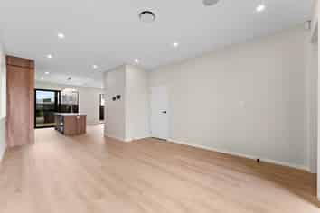 12 Harbourside Parade, Hobsonville