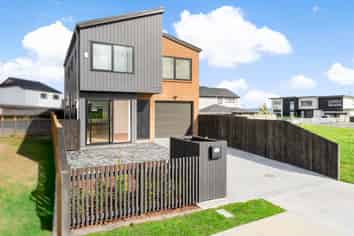 12 Harbourside Parade, Hobsonville