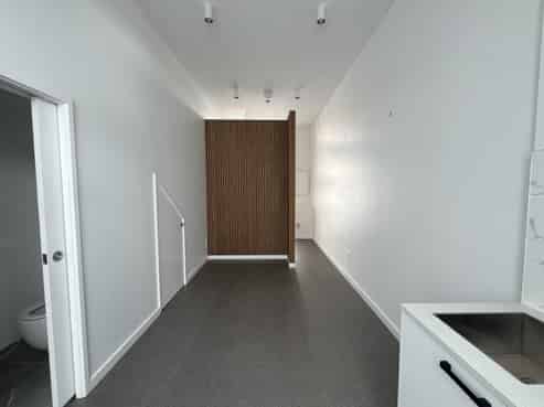 Studio Work Space - Central Location