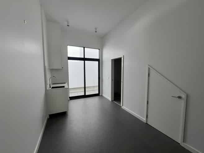 Studio Work Space - Central Location