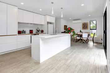 1 Te Akau Place, One Tree Point