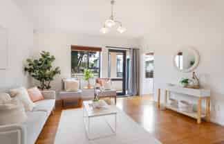 54 Athlone Crescent, Avalon