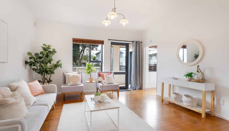 54 Athlone Crescent, Avalon