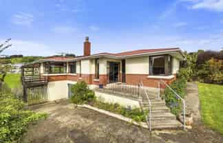 10 Weir Street, Green Island