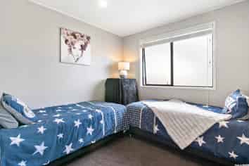 1/6 Edwin Freeman Place, Ranui