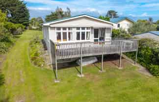 15 Drake Street, Waikawa Beach