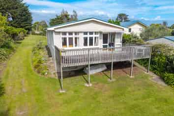 15 Drake Street, Waikawa Beach
