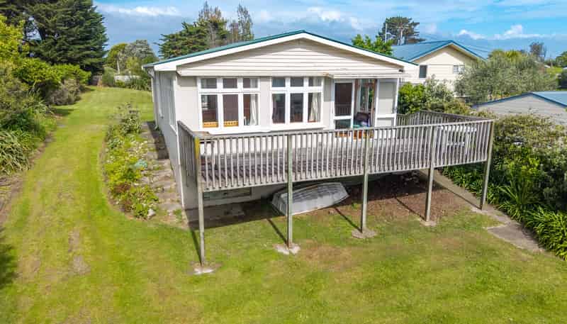 15 Drake Street, Waikawa Beach