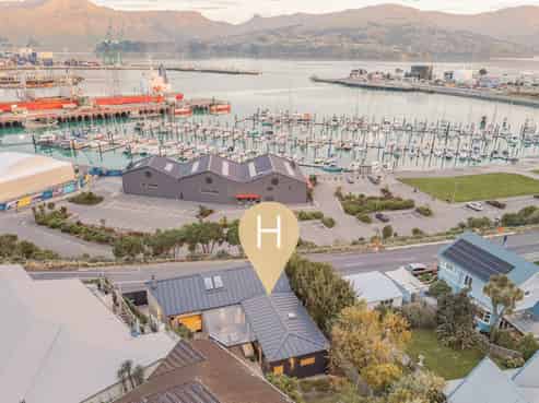 4 Godley Quay, Lyttelton