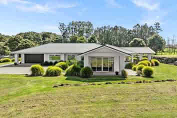 587C Crane Road, Kauri