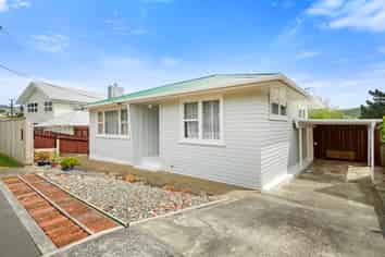 5 Cara Crescent, Paparangi