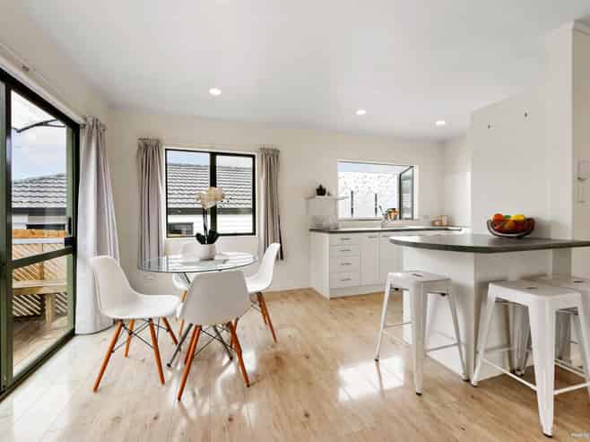 30 Loughanure Place, Massey