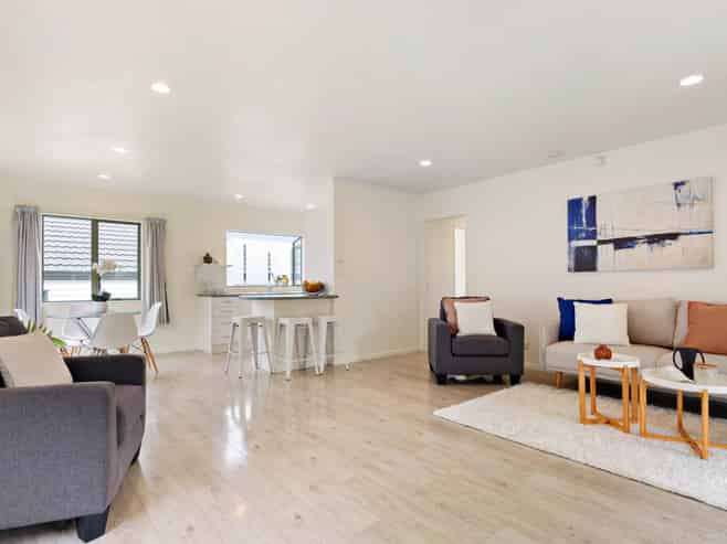 30 Loughanure Place, Massey