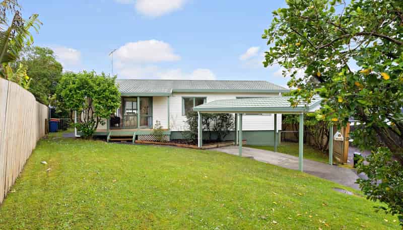 30 Loughanure Place, Massey