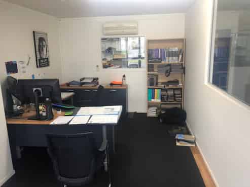 Standalone road front warehouse with secure yard