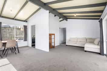 8 Ozone Road, Stanmore Bay