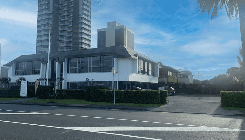 2D Burns Avenue , Takapuna