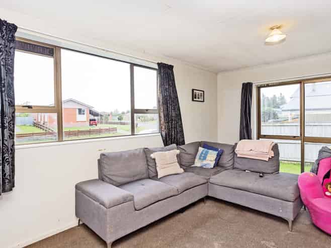 54 Newbie Place, Heidelberg