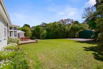 16 Onehuka Road, Tirohanga