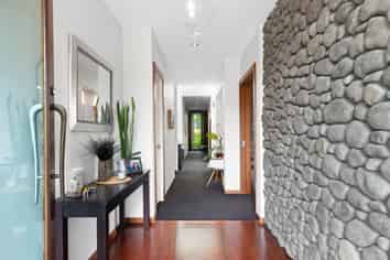 2 Caldera Close, Pyes Pa