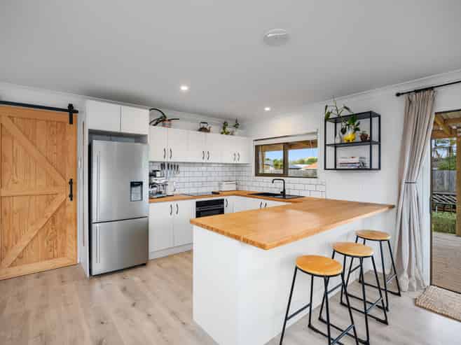 47B Lyn Grove, Papamoa