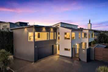 6 Dunkeld Lane, Redcliffs