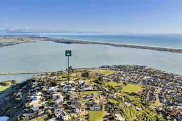 6 Dunkeld Lane, Redcliffs