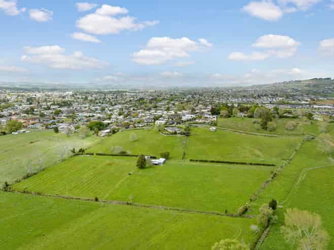 17 Kauri Road, Pukekohe