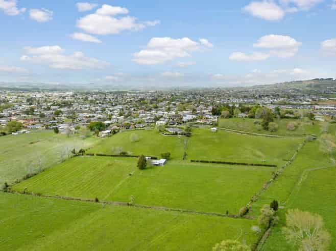 17 Kauri Road, Pukekohe