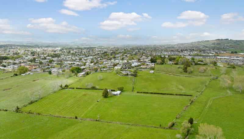 17 Kauri Road, Pukekohe