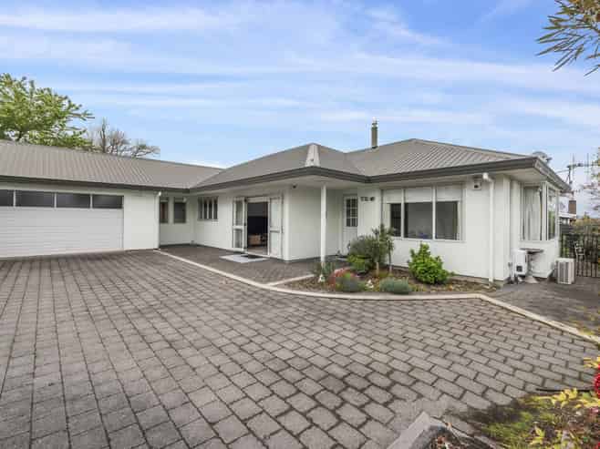 1/151 Tamamutu Street, Taupo