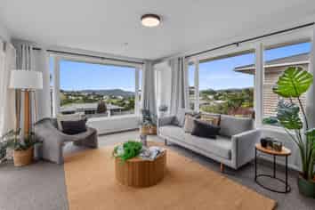 12 Ogle Crescent, Kamo