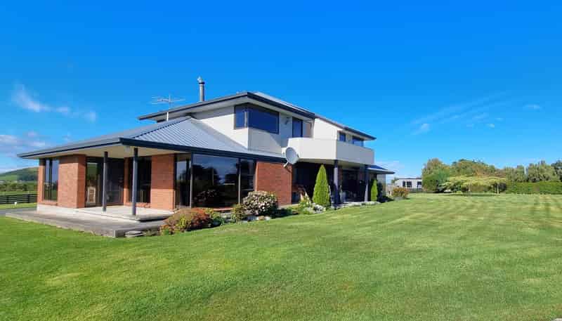 7 Drury Street West, Colac Bay