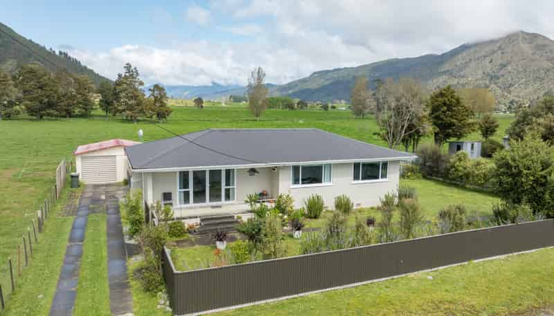 138 Waller Street, Murchison