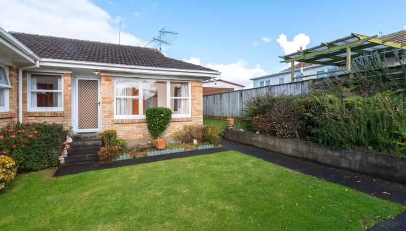 2/9 Duke Street, Three Kings