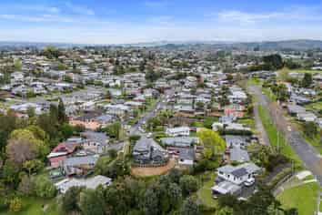 21A Sharyn Place, Brookfield