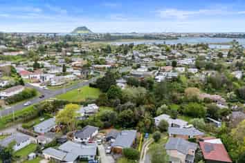 21A Sharyn Place, Brookfield