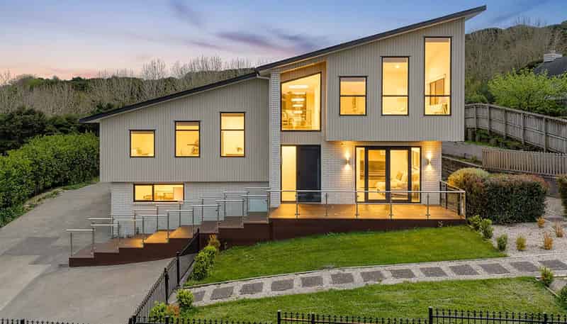 17 Chancellor Place, Flat Bush