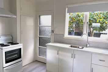 8/16 Erson Avenue, Royal Oak
