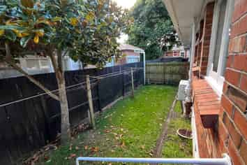 8/16 Erson Avenue, Royal Oak