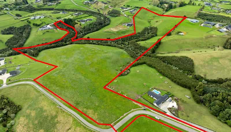 8 Suzanna Lane, Ramarama