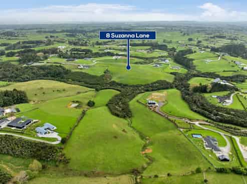 8 Suzanna Lane, Ramarama