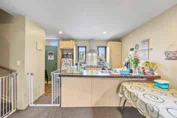 50/42 Holly Street, Avondale