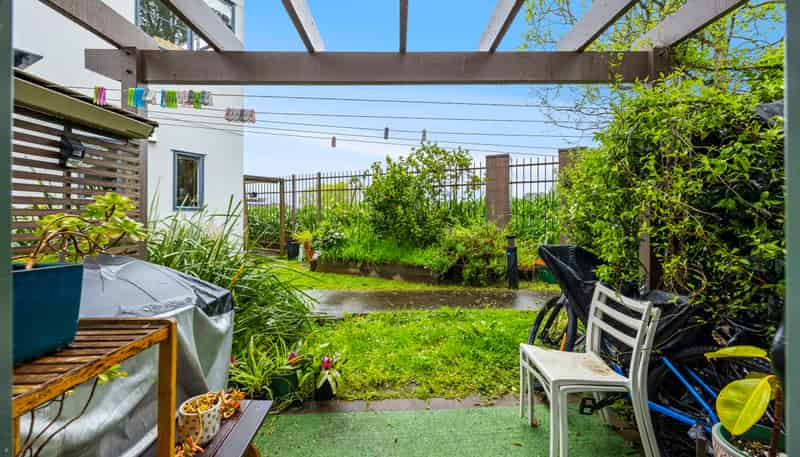 50/42 Holly Street, Avondale