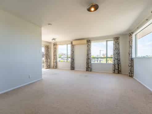 5 Ellesmere Place, Oceanview